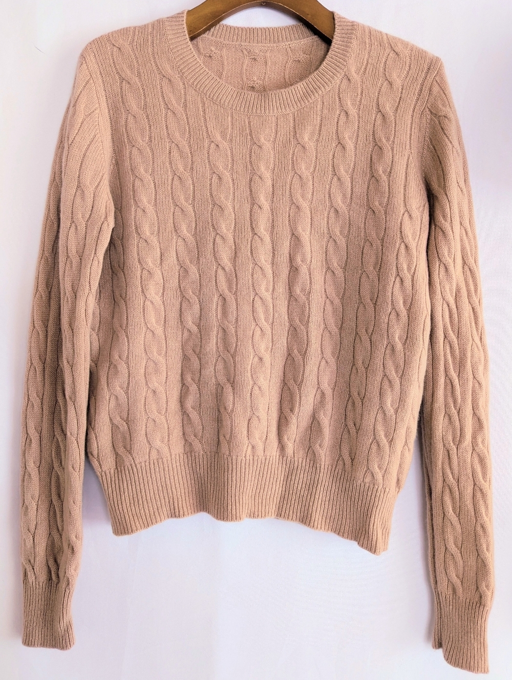 Vineyard vines Medium 100% Cashmere Cable Knit Crewneck Sweater Beige Tan Nude